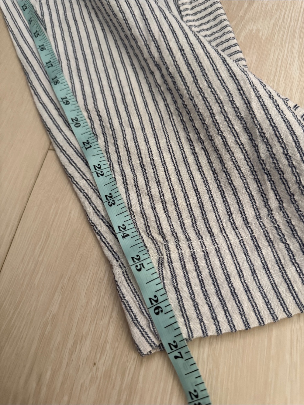 Democracy Striped Wide-Leg Chinos in White and Gray - Picture 8 of 9